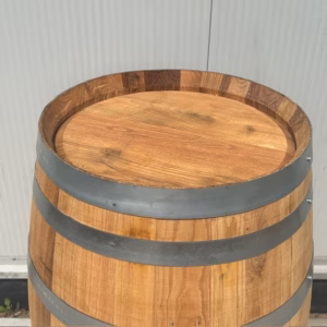 Kastanje houten portvat van 110 liter, geolied met lijnolie