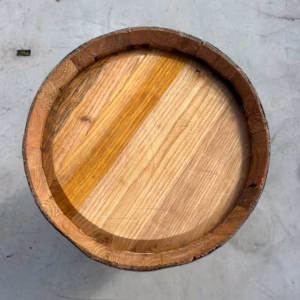 Kastanje houten portvat van 50 liter, geolied met lijnolie