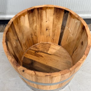 Half kastanjehouten portvat 55 liter, geolied met lijnolie