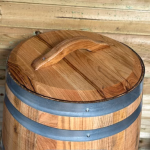 Kastanje houten SIGAARVAT 160 liter met deksel, geolied