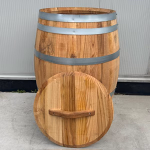 Kastanje houten Portvat 160 liter met deksel, geolied met lijnolie