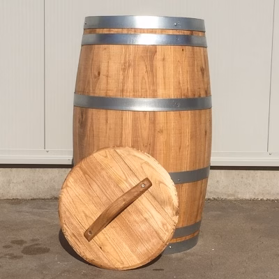 Kastanje houten portvat 110 liter, met los deksel, geolied met liijnolie