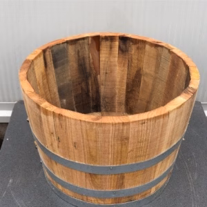 Half kastanjehouten portvat 15 liter, geolied met lijnolie