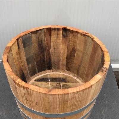 Half kastanjehouten portvat 15 liter, geolied met lijnolie