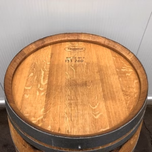 Eikenhouten wijnvat 225 liter, geolied met lijnolie