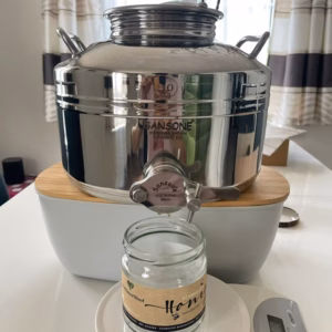 Honingvat RVS 10 liter met snijkraan merk Sansone