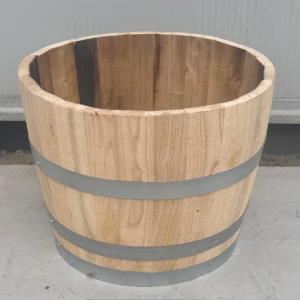 Half kastanjehouten portvat 55 liter, ongeolied