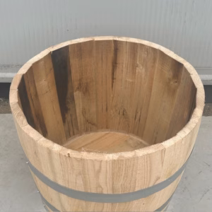 Half kastanjehouten portvat 55 liter, ongeolied