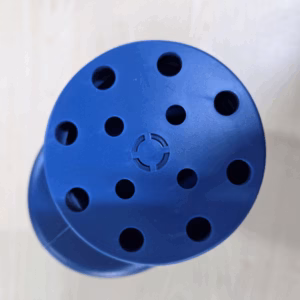 Strooibus met verschillende strooigaten van kunststof 2 liter