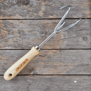 Handkrabbertje 3 tanden van verzinkt staal met essenhouten handvat