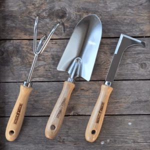 Tuingereedschapset bestaand uit Handkrabber , Voegenkrabber, Verplantschepje van verzinkt staal